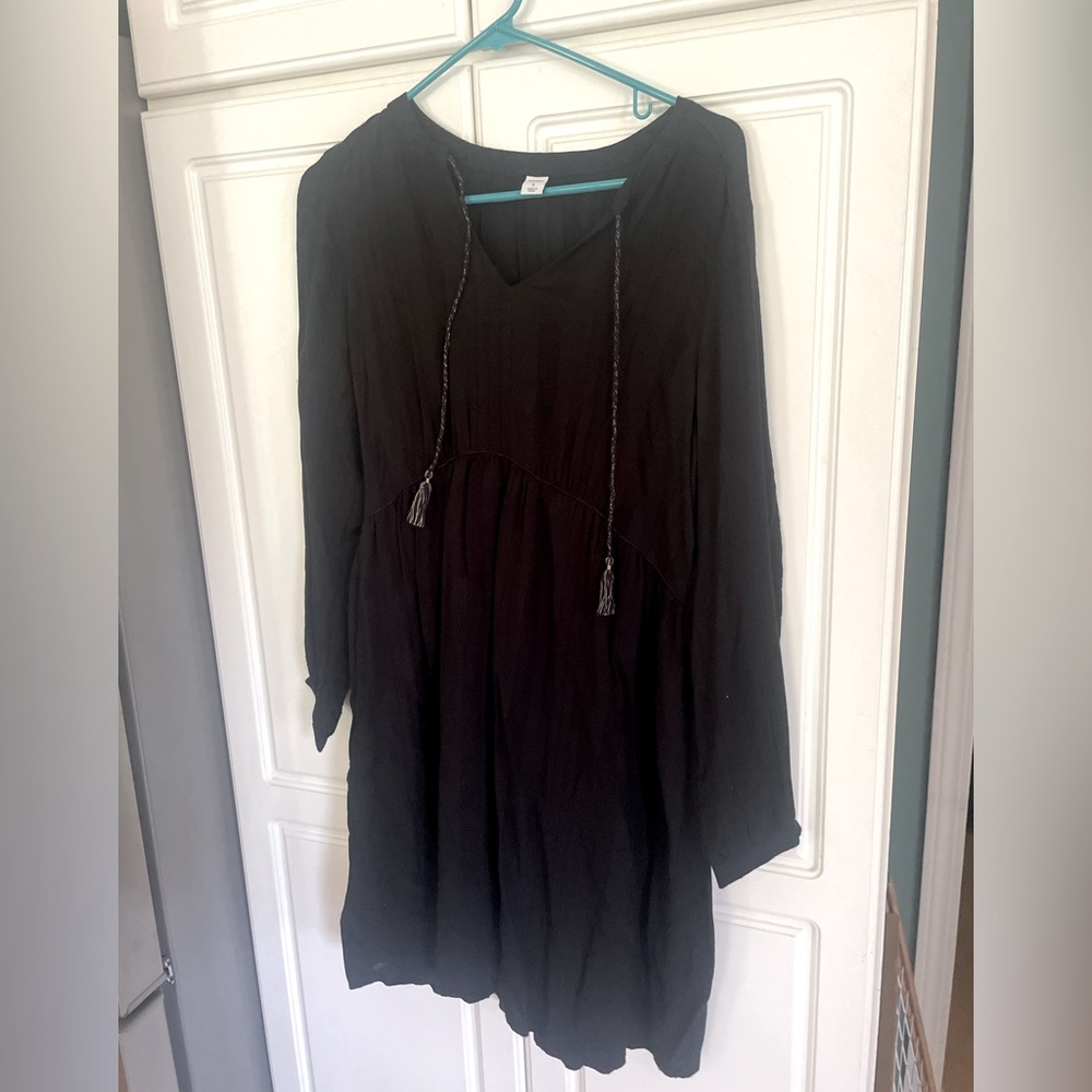 Old Navy long sleeve ruffle dress